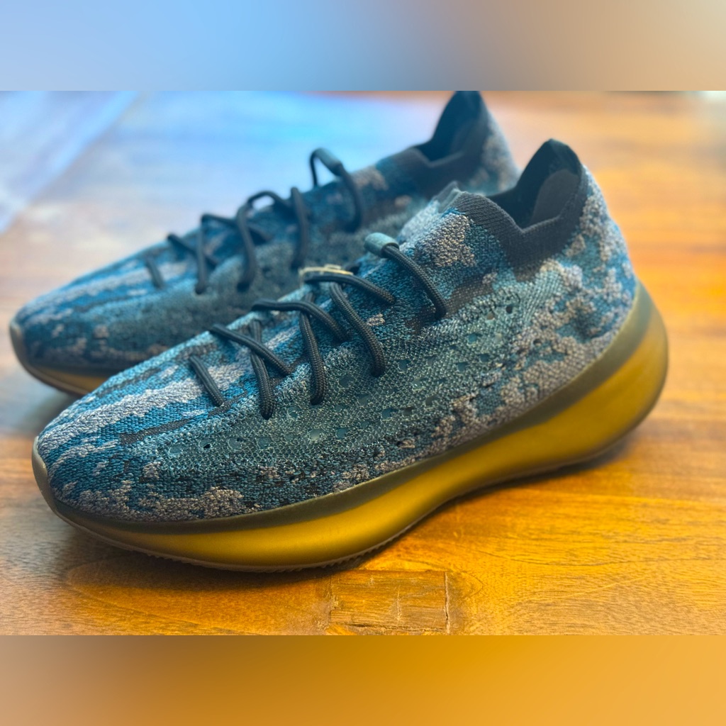 Yeezy Boost Low-Top Sneakers In Blue And Black Knit